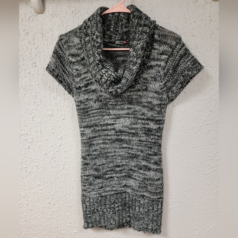 Body Centeal - Women's Tunic Sweater
